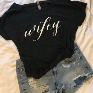 Wifey-slouchy tee